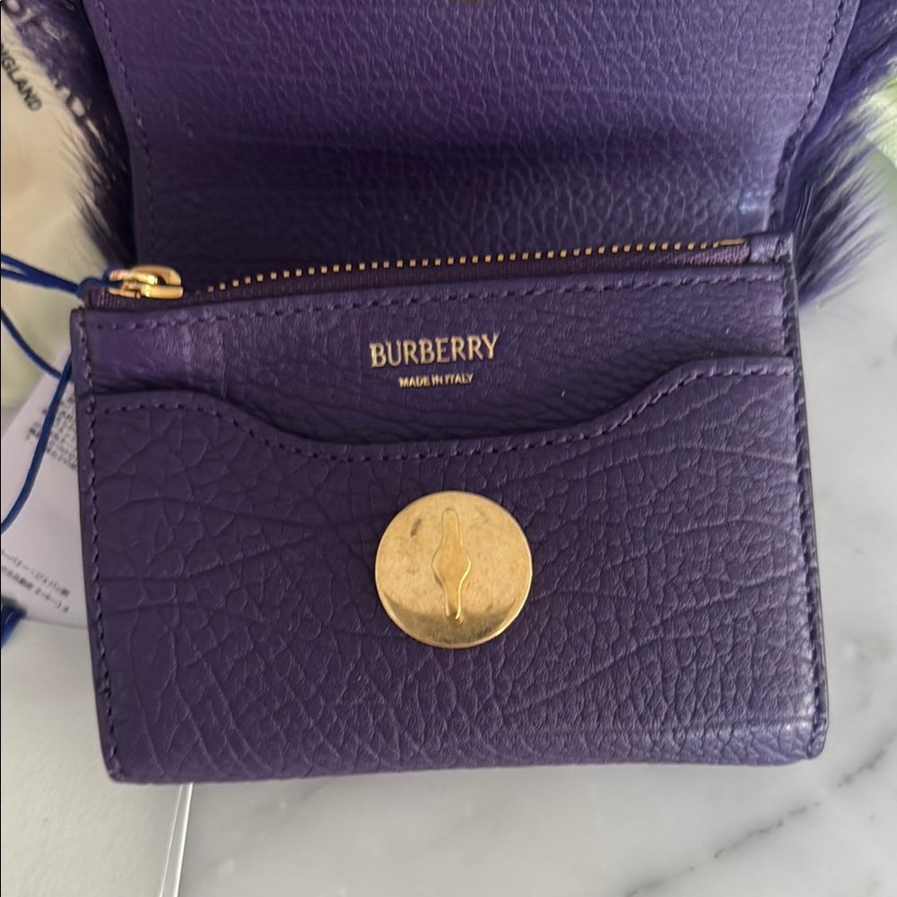 NWT Burberry Shearling Wallet - Picture 2 of 6